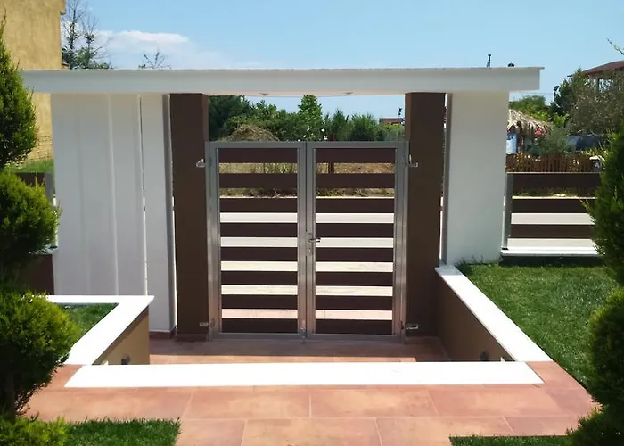 Palmyra * Stavros (Thessaloniki)